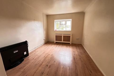 1 bedroom flat for sale, Bastable Avenue, Barking