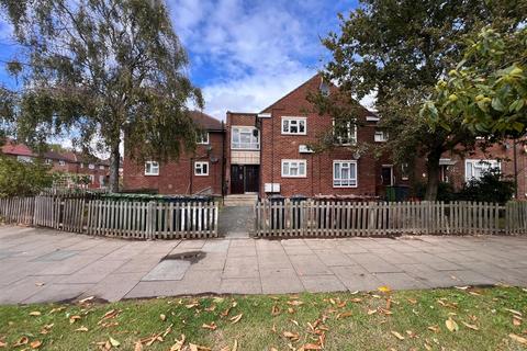 1 bedroom flat for sale, Bastable Avenue, Barking