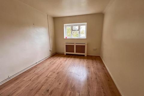 1 bedroom flat for sale, Bastable Avenue, Barking