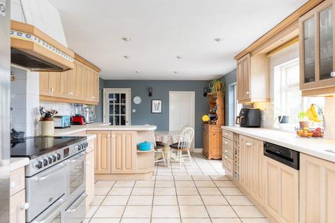 4 bedroom detached house for sale, Hitchin SG4