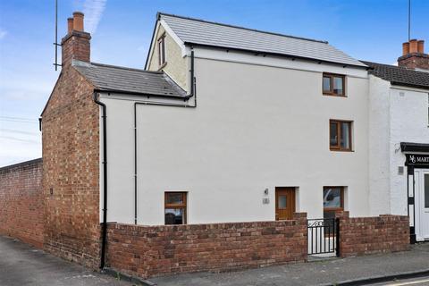 3 bedroom semi-detached house for sale, Northwick Road, Evesham