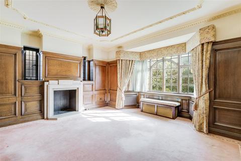 6 bedroom house for sale, Burgess Hill, The Hocrofts, NW2