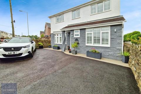 68 Hendre Road, Pencoed, Bridgend, CF35 6TN
