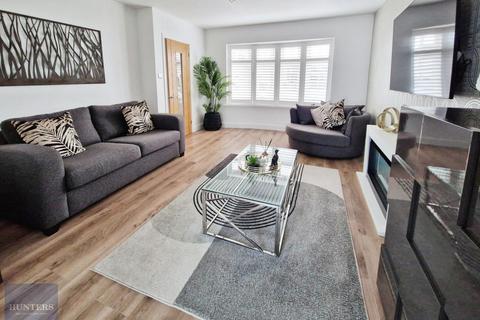 68 Hendre Road, Pencoed, Bridgend, CF35 6TN