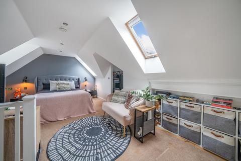 45 Blakeslee Drive, Exeter, EX2 7FN