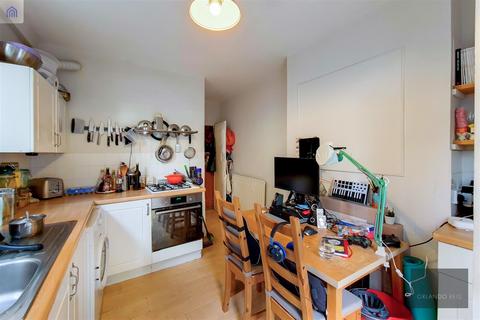 1 bedroom apartment to rent, Jedburgh Street, Battersea