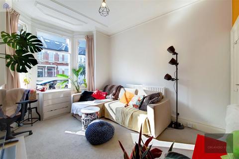 1 bedroom apartment to rent, Jedburgh Street, Battersea