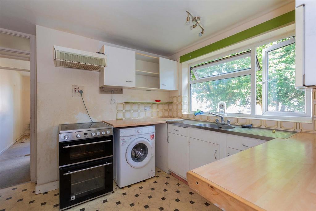 20 Chantry Close-4.jpg