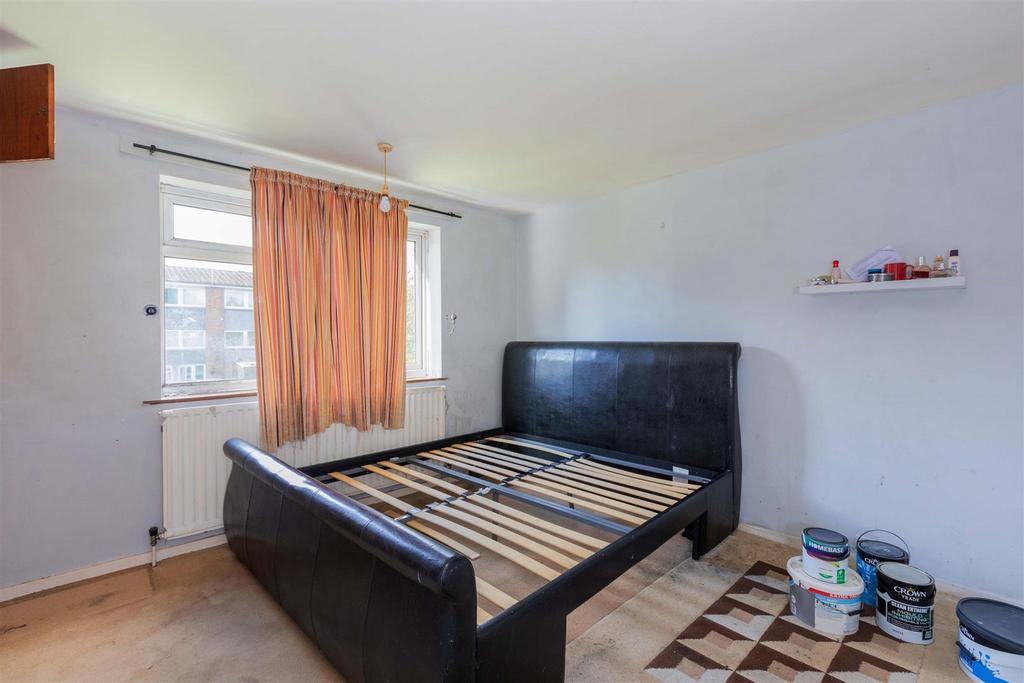 20 Chantry Close-6.jpg
