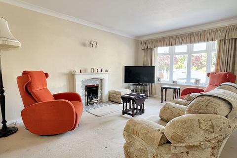 64 Aspin Oval, Knaresborough, HG5 8EL