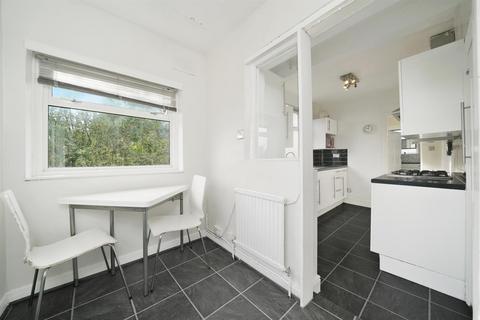 2 bedroom maisonette for sale, Braemar Avenue, Neasden