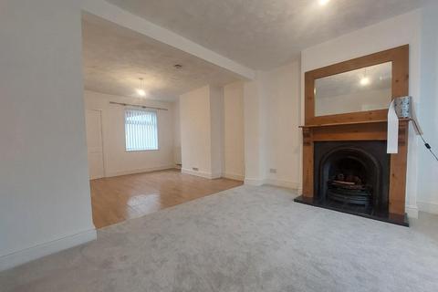 2 bedroom terraced house to rent, Main Road, Shavington CW2