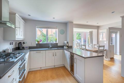 4 bedroom detached house for sale, Rectory Gardens, Alvechurch, B48 7TH