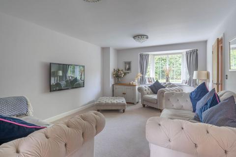 23 Rectory Gardens, Alvechurch, Birmingham, B48 7TH