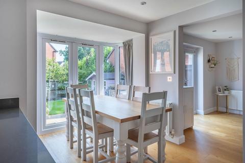 23 Rectory Gardens, Alvechurch, Birmingham, B48 7TH