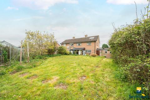 151 Applegarth Avenue, Guildford, GU2 8LP