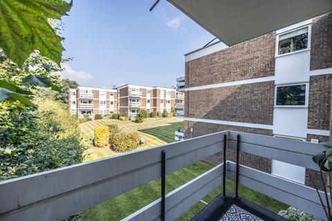 2 bedroom flat for sale, Wat Tyler Road, London, SE10 8AU