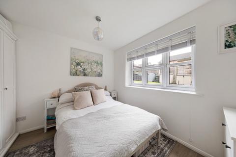 1 bedroom flat for sale, Orchid Close, Abridge