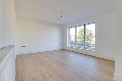 undefined, St. Benets Road, Southend-On-Sea SS2