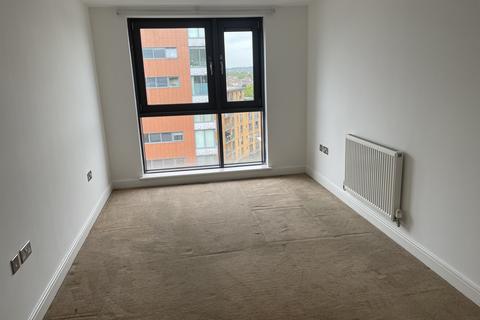 2 bedroom flat to rent, Perth Road, Ilford IG2