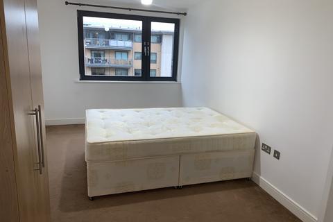 2 bedroom flat to rent, Perth Road, Ilford IG2