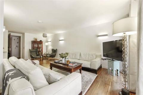 3 bedroom flat for sale, Bolsover Street, London W1W