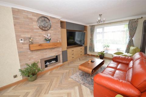 3 bedroom semi-detached house for sale, Newhall Crescent, Leeds, West Yorkshire