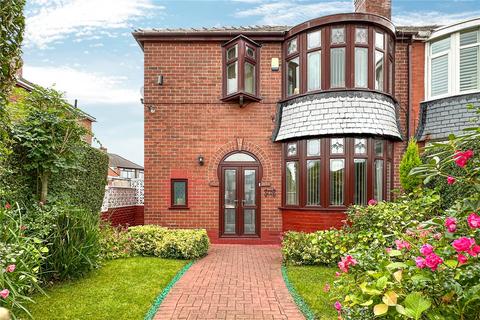 3 bedroom semi-detached house for sale, Hollinwood Avenue, Chadderton, Oldham, Greater Manchester, OL9
