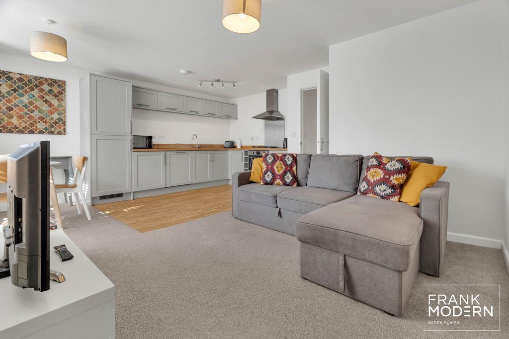 Lounge / Kitchen