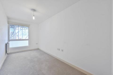 2 bedroom flat for sale, Seren Park Gardens, Greenwich, London, SE3