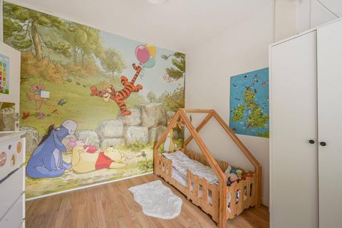 129 Hesperus Crescent, Isle Of Dogs, London, E14 3AB