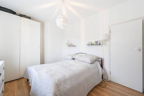 129 Hesperus Crescent, Isle Of Dogs, London, E14 3AB
