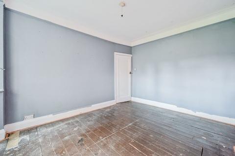 Grover Court, Lewisham, London, SE13