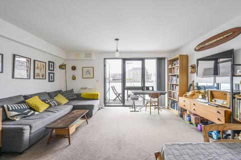 2 bedroom flat for sale, Poplar E14, Tower Hamlets, London, E14