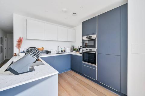 3 bedroom flat for sale, Southern Way, North Greenwich, London, SE10