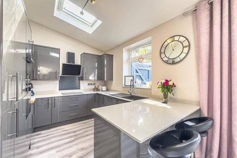 3 bedroom semi-detached house for sale, Thorpedene Gardens, Southend-on-Sea SS3