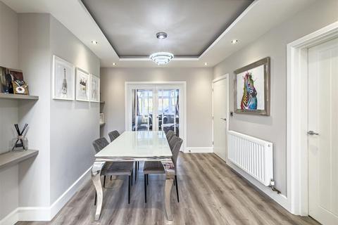 79 Thorpedene Gardens, Shoeburyness, Southend-on-sea, SS3 9JE