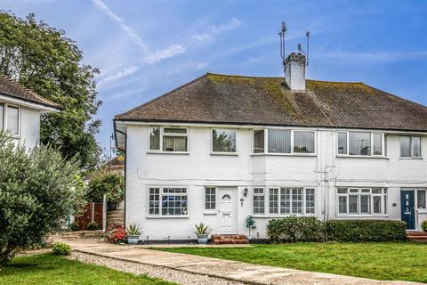 10 Shirley Close, Worthing, BN14 9BA