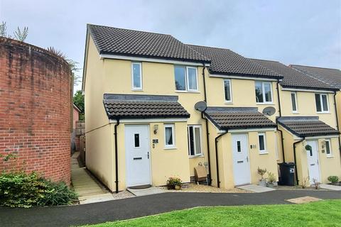 2 bedroom end of terrace house for sale, Cowslip Walk, Liskeard