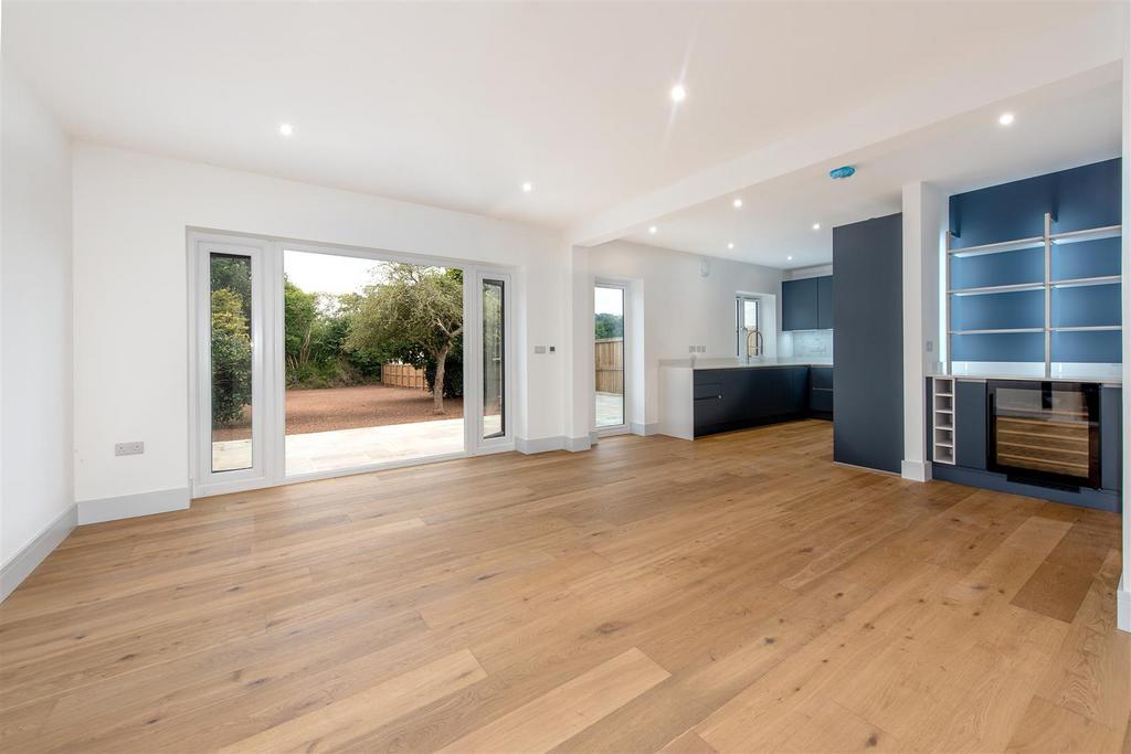 Whitmore Road, Taunton 4 bed detached house for sale £675,000