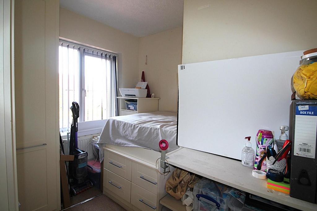 Third bedroom.JPG