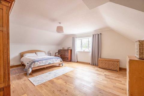16 Ham Island, Old Windsor, Windsor, SL4 2JY
