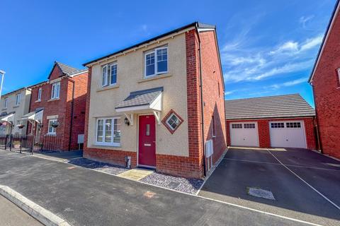 3 bedroom detached house for sale, Oakfield Grange, Oakfield, NP44