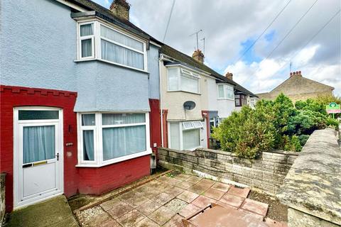 4 bedroom terraced house to rent, St. Leonards Avenue, Chatham ME4