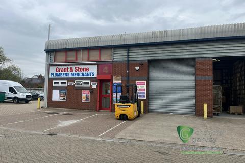 Industrial unit to rent, Aylesbury HP19