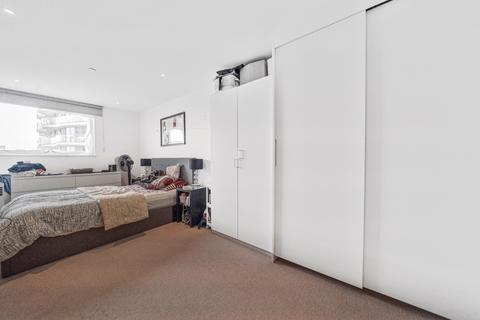 2 bedroom flat for sale, Western Gateway London E16