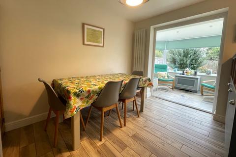 8 Constantine Close, Seaton, EX12 2XU