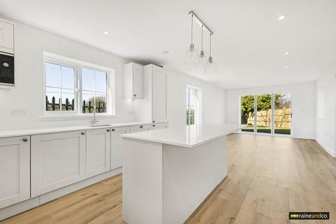 undefined, Bull Stag Green, Hatfield