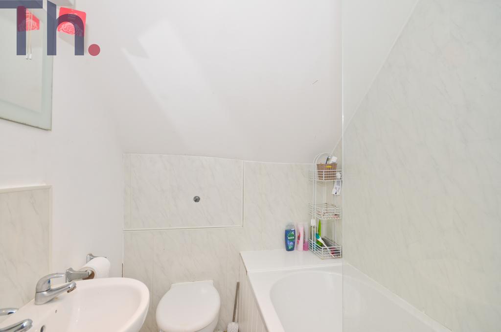 Bathroom.JPG