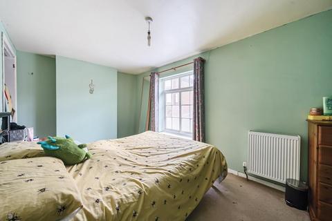 2 bedroom end of terrace house for sale, High Wycombe,  Train station,  Buckinghamshire,  HP13